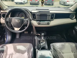 Toyota RAV4 XLE 4dr SUV (2.5L 4cyl 6A) 2015 Blue