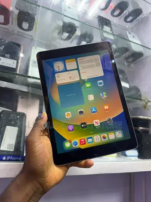 Apple iPad Pro 9.7 (2016) 128 GB