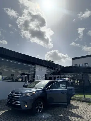 Toyota Highlander Limited Platinum 4x2 V6 (3.5L 6cyl 8A) 2017 Blue