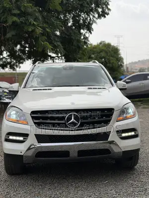 Mercedes-Benz M Class ML 350 4Matic 2012 White