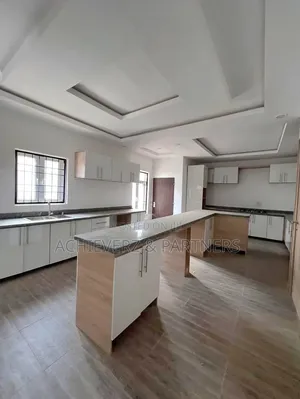 6bdrm Duplex in Guzape District for sale