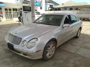 Mercedes-Benz E320 2004 Silver