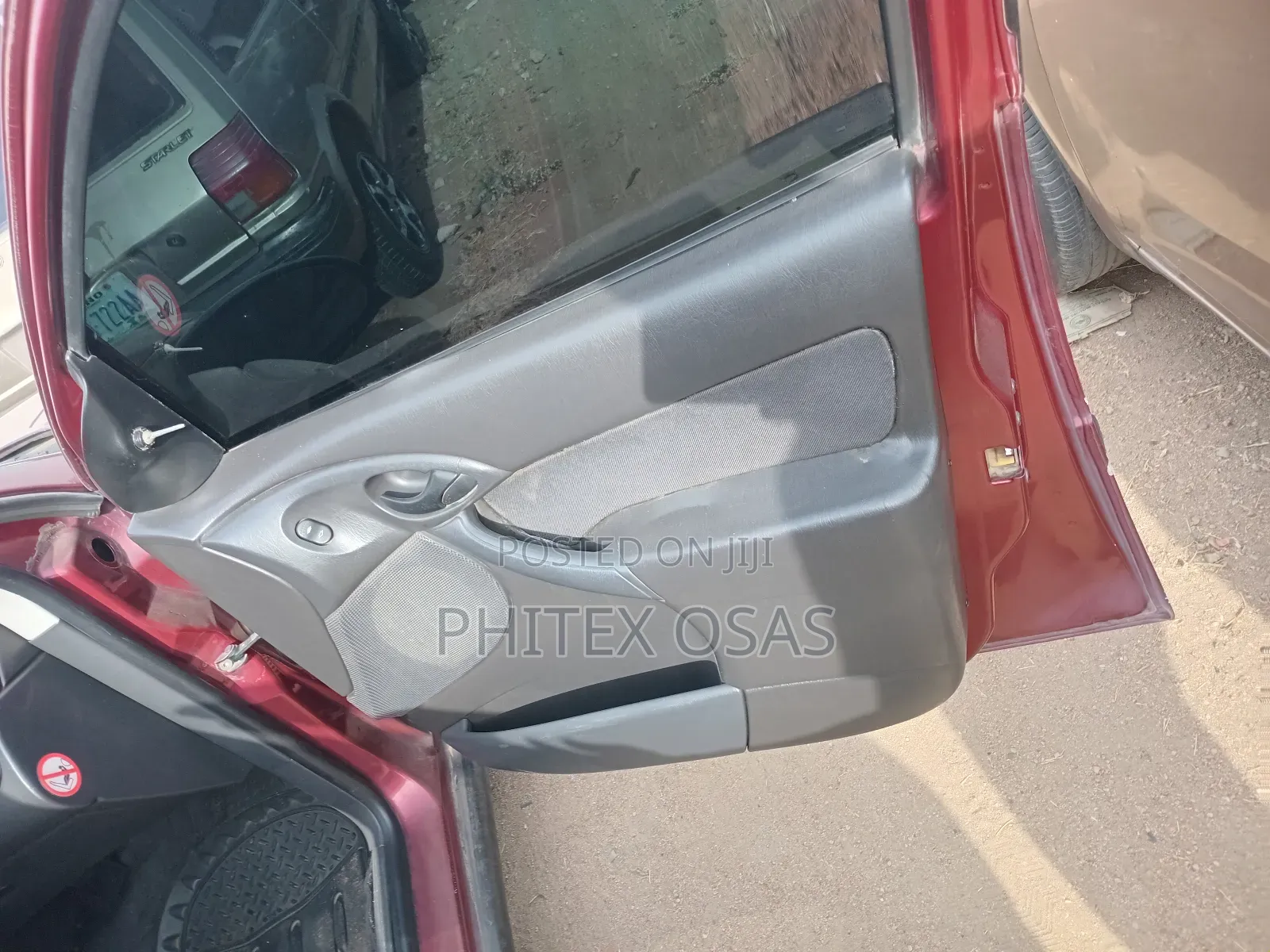 Ford Focus 2005 Red