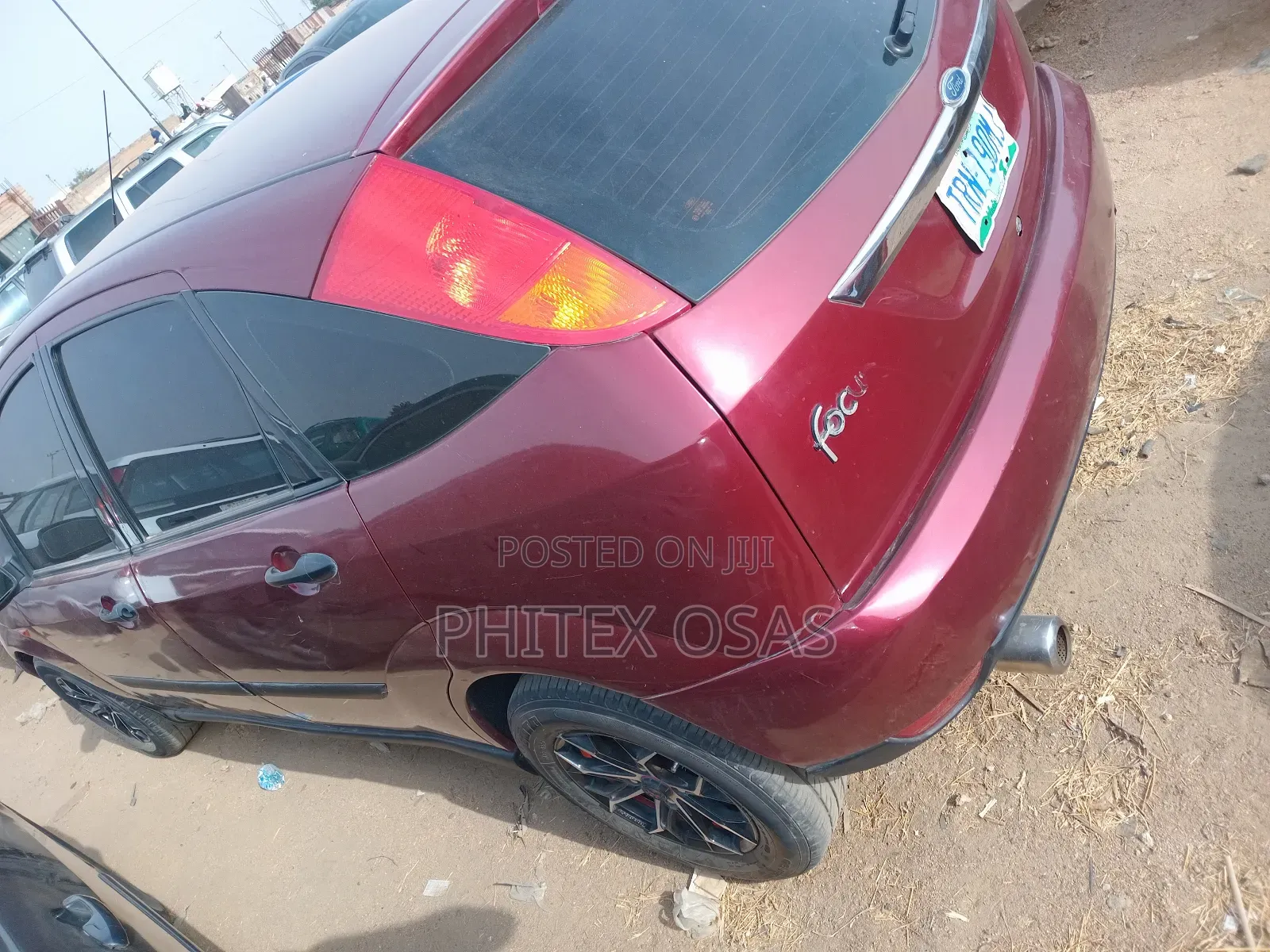 Ford Focus 2005 Red