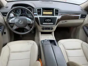 Mercedes-Benz M Class ML 350 4Matic 2012 White