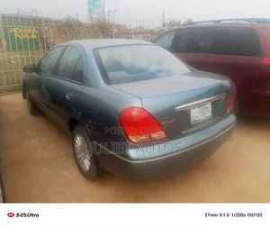 Nissan Sunny 2006 Blue