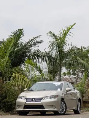 Lexus ES 2013 Gold