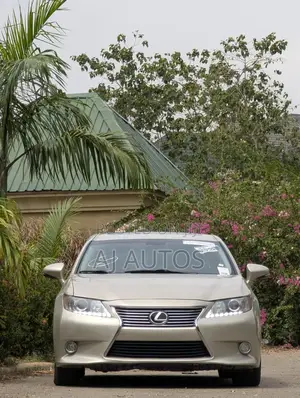 Lexus ES 2013 Gold