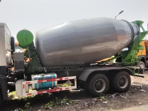 Howo Mixer Tank Truck