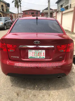 Kia Forte EX Sedan 2013 Red
