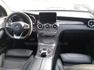 Mercedes-Benz GLC-Class 2019 Black