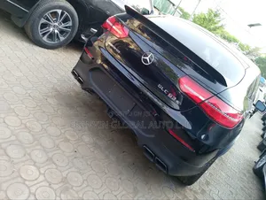 Mercedes-Benz GLC-Class 2019 Black