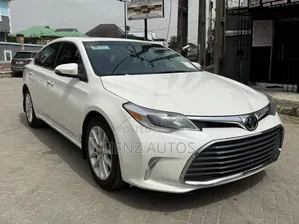 Toyota Avalon 2013 White