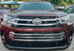 Toyota Highlander XLE 4x2 V6 (3.5L 6cyl 8A) 2017 Burgundy