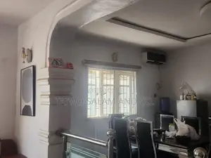 4bdrm Bungalow in Akala Express for sale
