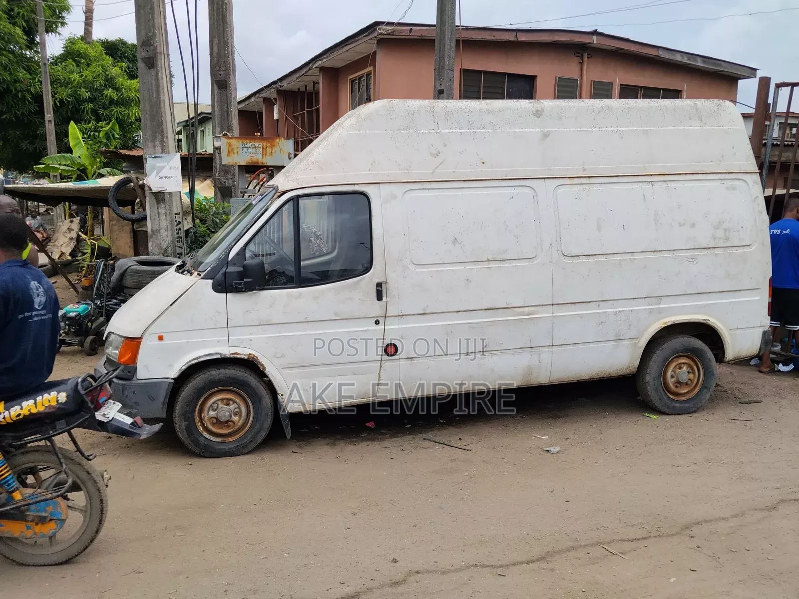 Ford Transit 1999 White