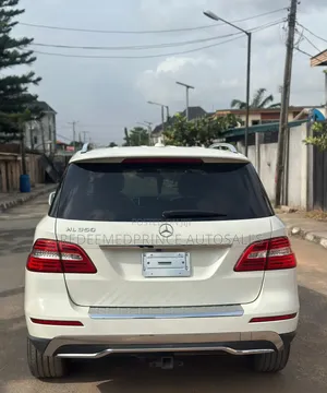 Mercedes-Benz M Class ML 350 4Matic 2013 White