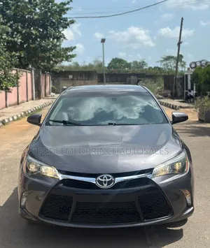 Toyota Camry LE 4dr Sedan (2.5L 4cyl 6A) 2016 Gray