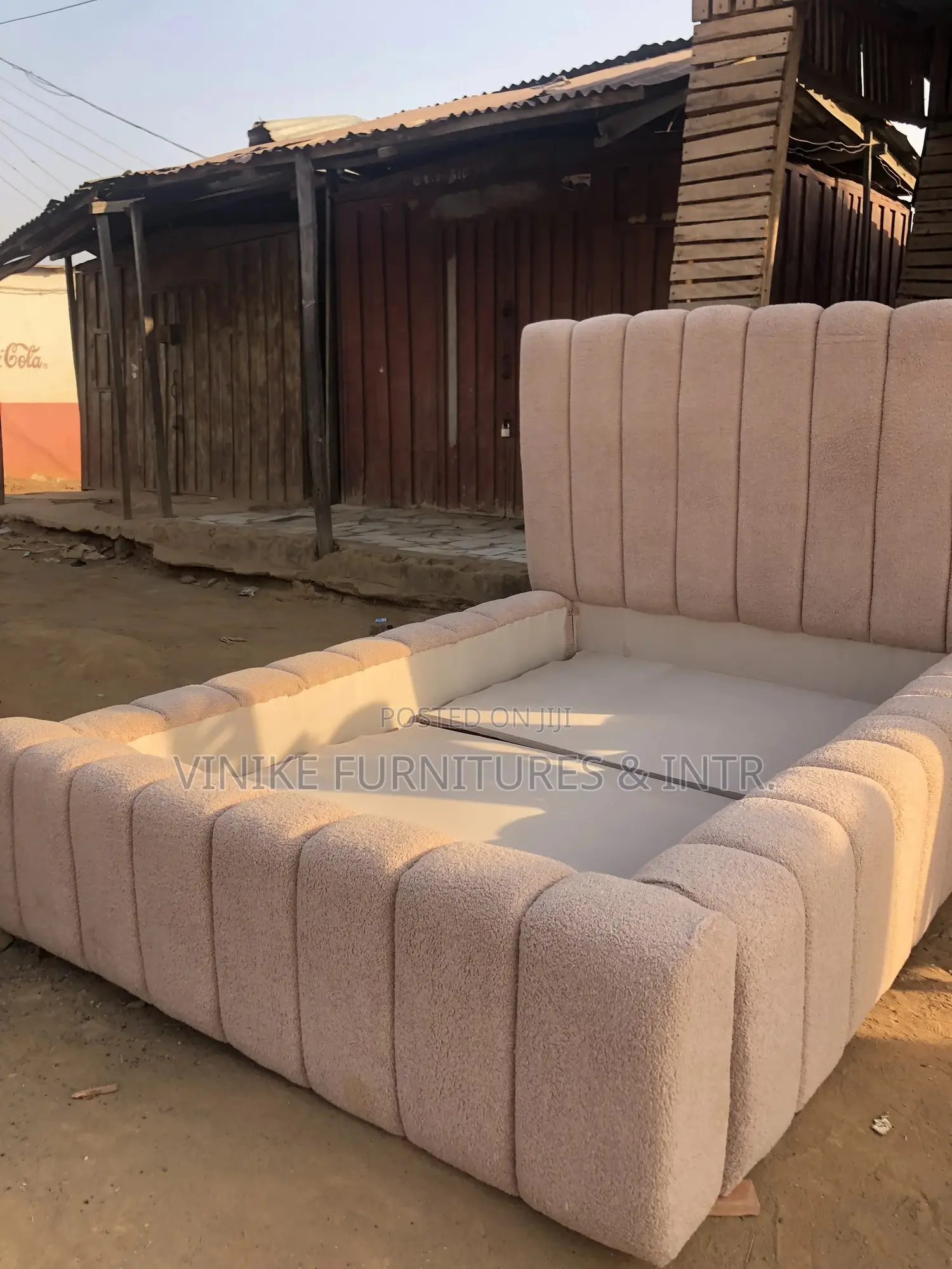 4.5 X 6 Queens Bedframe