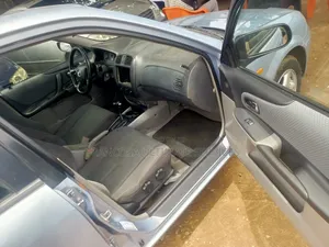 Mazda 323 2004 Blue