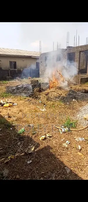 5bdrm Block of Flats in Alimosho for sale