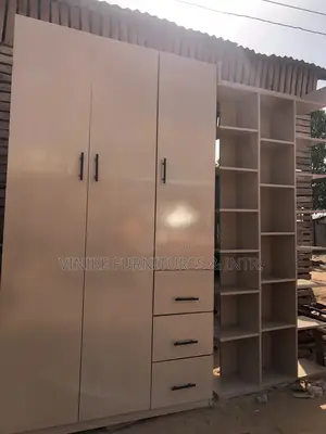 7feet Waredrobe and Shoe Rack
