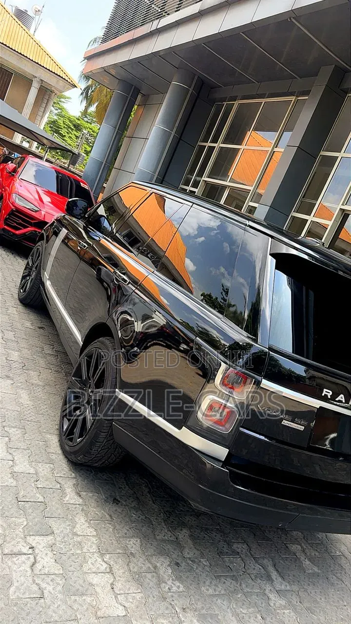 Land Rover Range Rover Vogue 2014 Black
