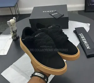 *2026 Numeriś Signet Onyx Sneakers*