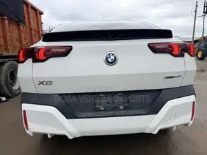BMW X2 xDrive28i AWD 2024 White