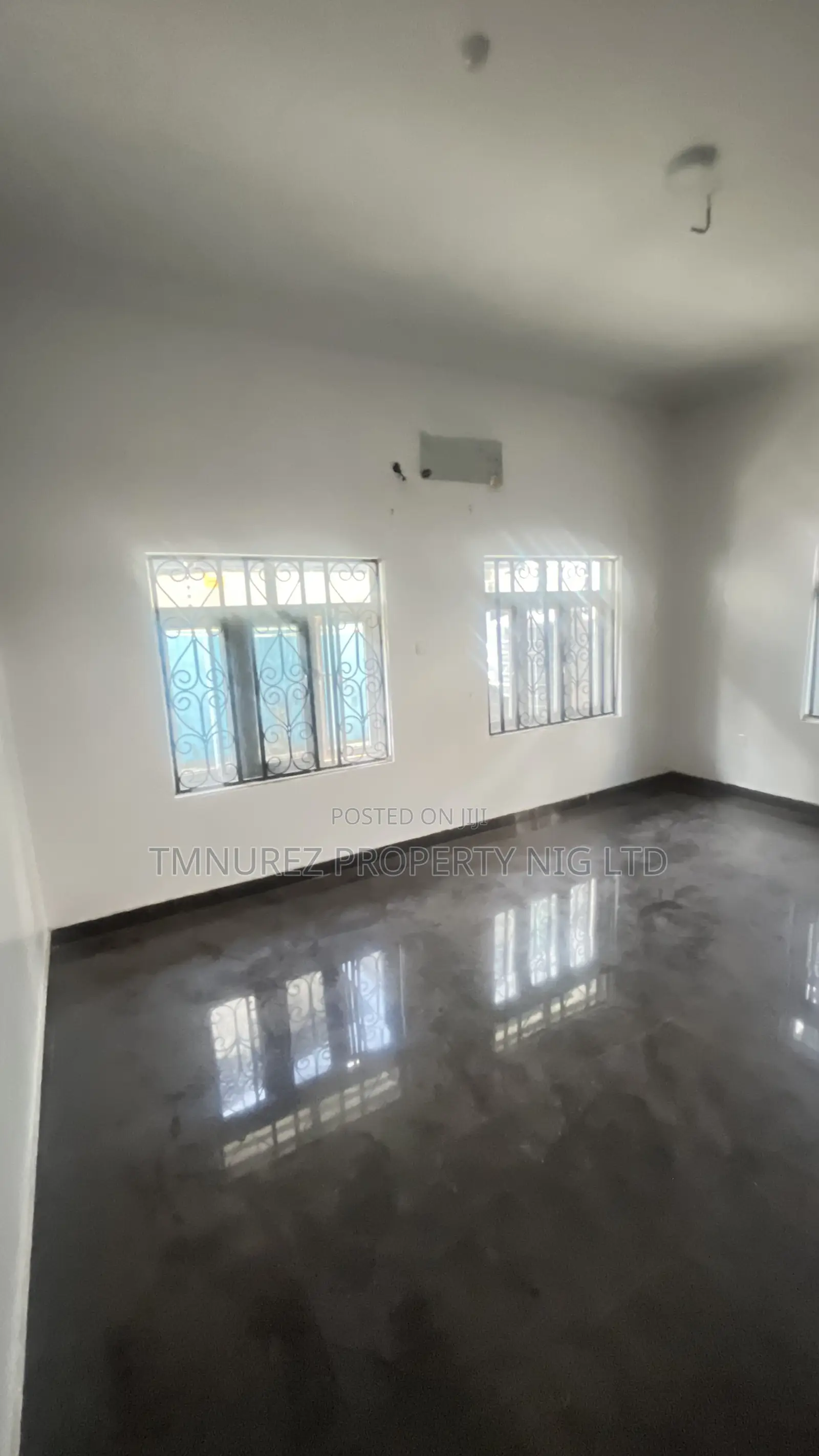 2bdrm Duplex in Lekki Phase 1 for rent
