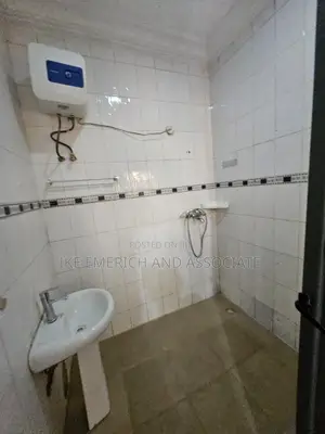 2bdrm Block of Flats in Gaduwa for rent