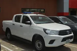 New Toyota Hilux 2025 White