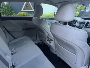 Toyota Venza LE 2009 Gray