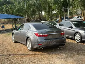 Lexus ES 350 FWD 2013 Gray