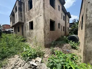 9bdrm Block of Flats in Phase 2 for sale