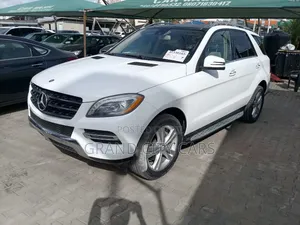 Mercedes-Benz M Class ML350 4MATIC 4dr SUV AWD (3.5L 6cyl 7A) 2014