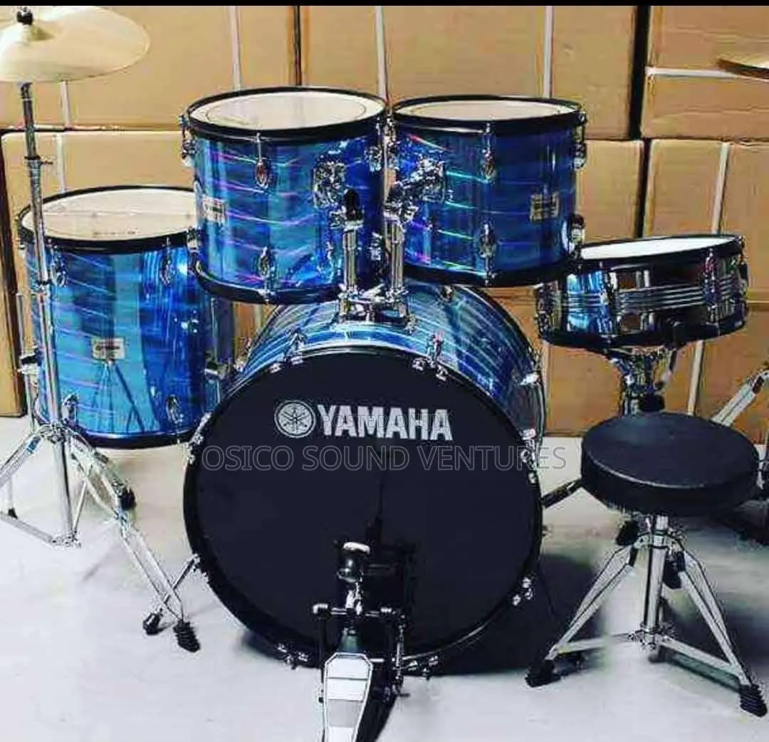 Yahama Drum Set Five Piece