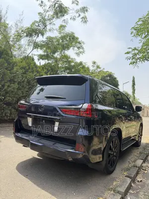 Lexus LX 570 (5 seats) AWD 2018 Blue