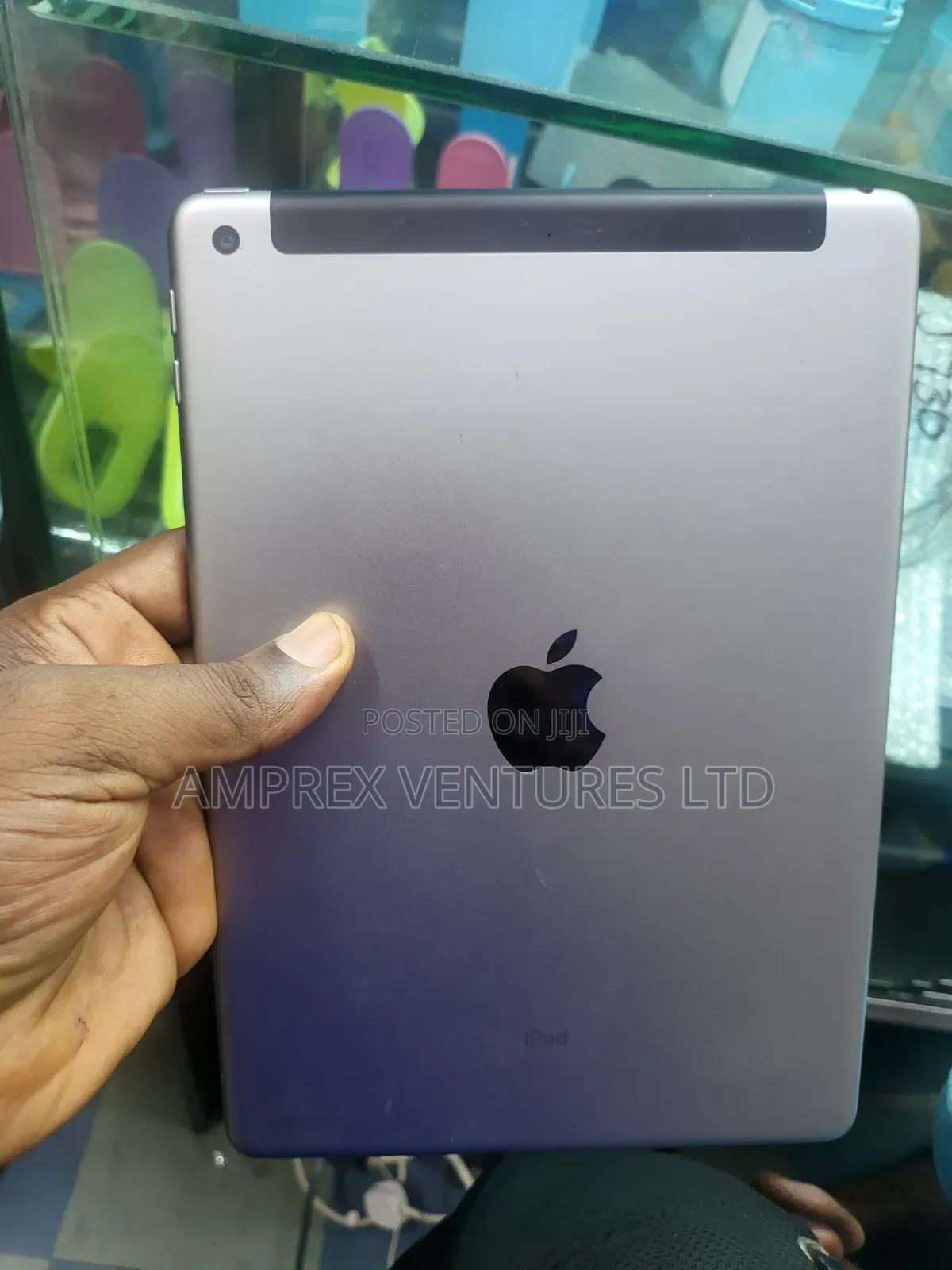 Apple iPad 9.7 128 GB Gray