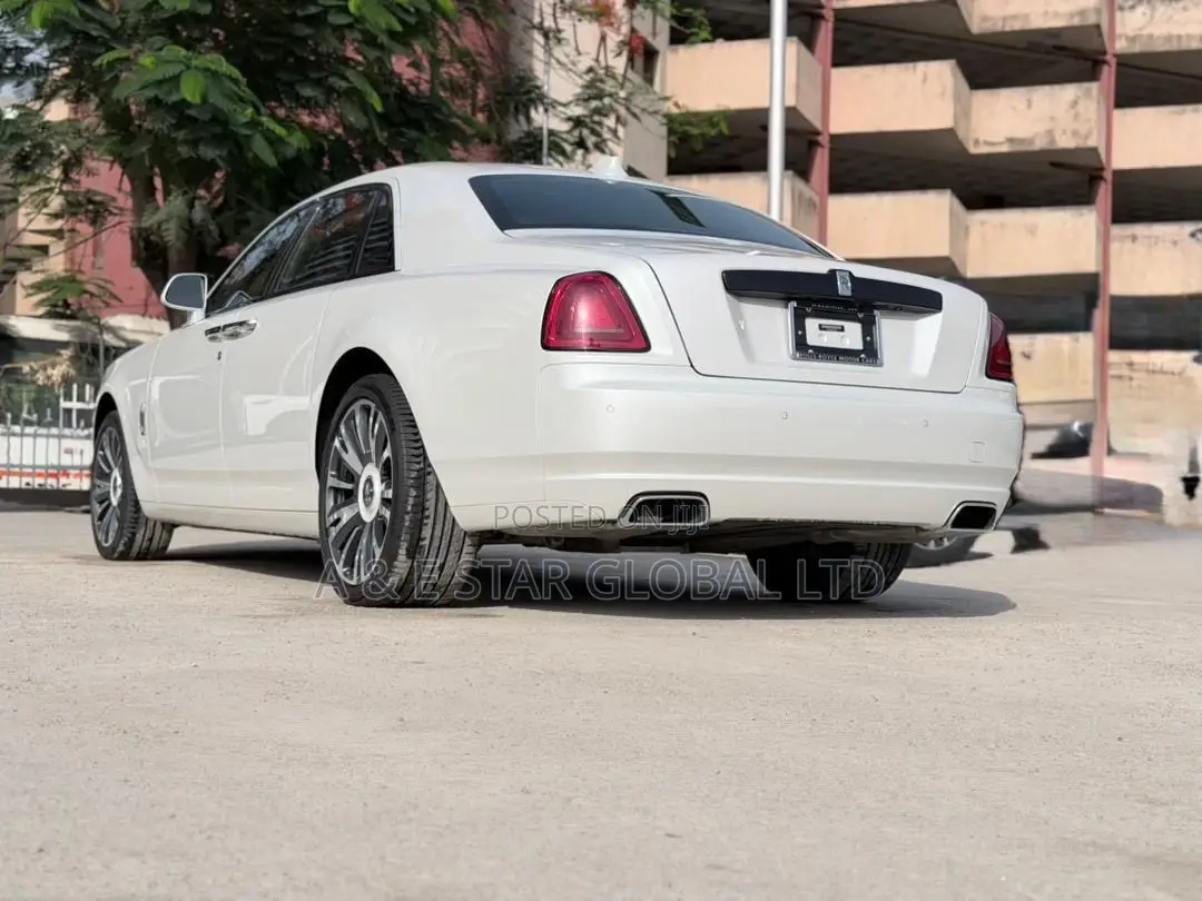 Rolls-Royce Ghost 2019 White