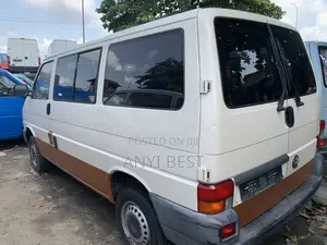 Volkswagen Transporter 2005 White