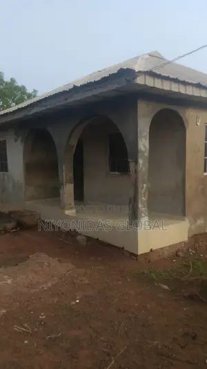 3bdrm Block of Flats in Behind Harmony, Ilorin West for sale