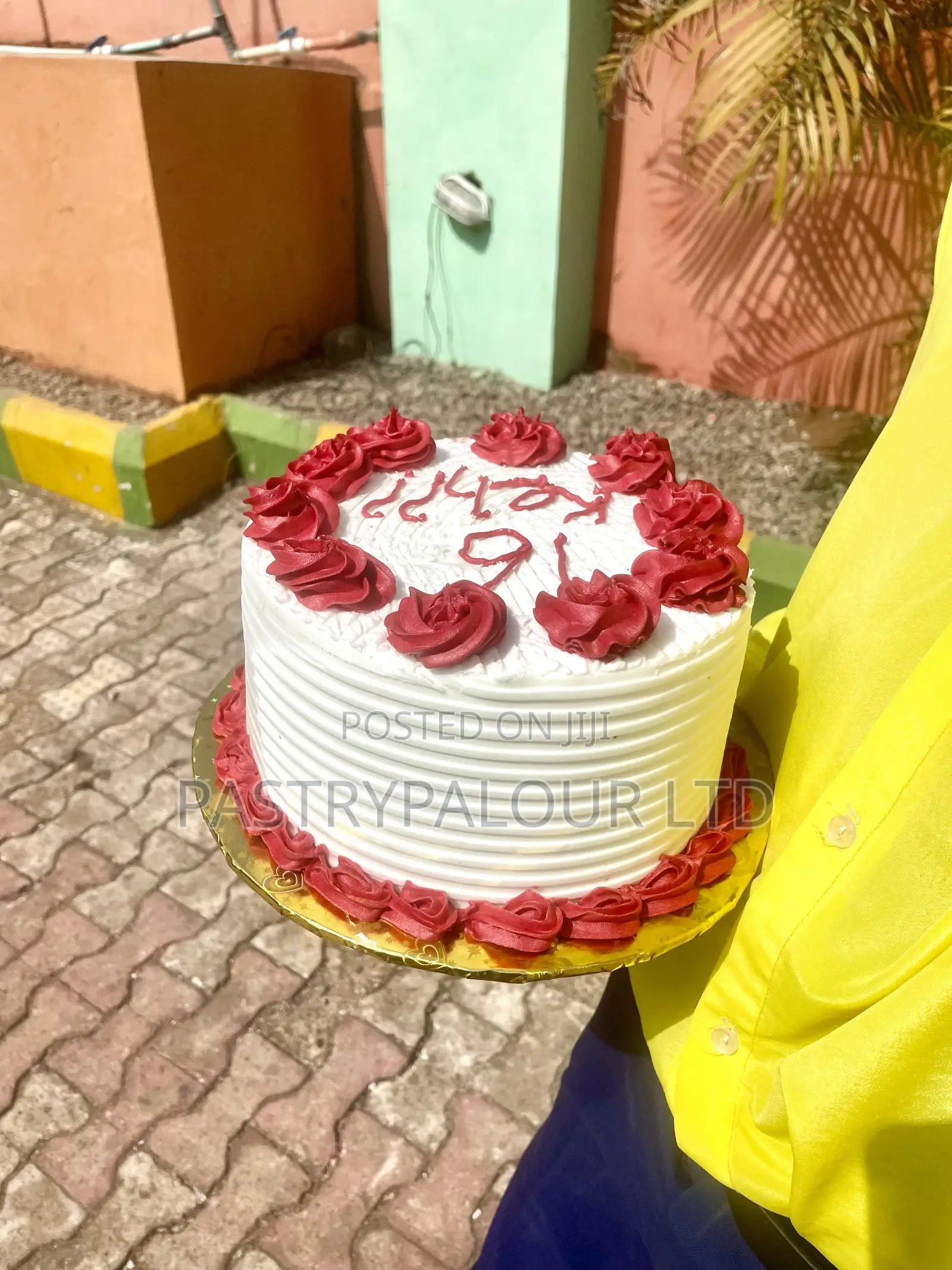8” Round Cake