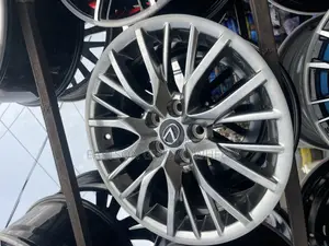2010-2020 17” Inch Alloy Rim Going for Lexus Es350