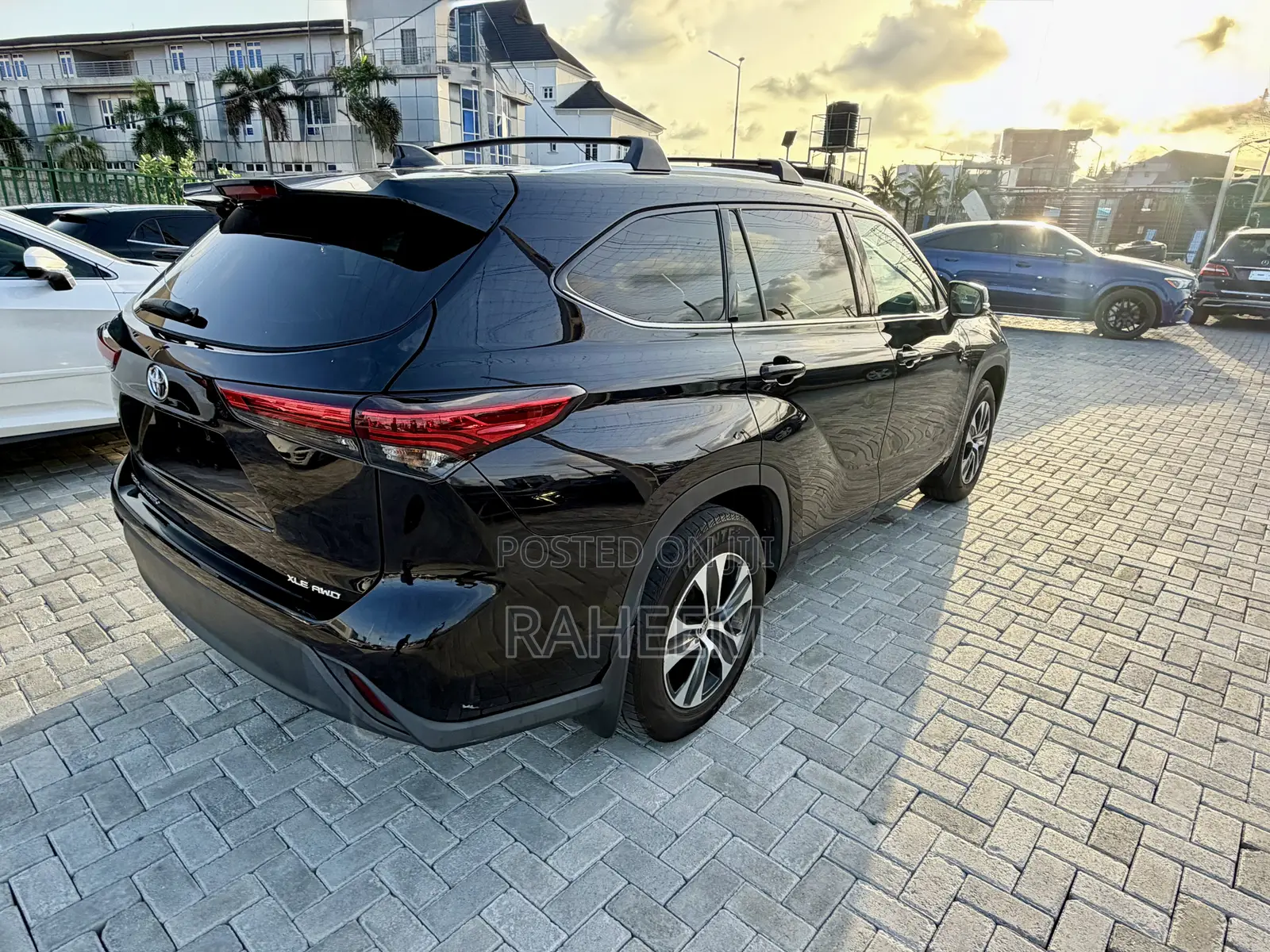 Toyota Highlander XLE 2021 Black
