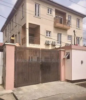 4bdrm Duplex in Phase1 for sale