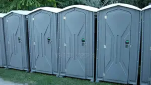 Uskop Portable Toilet