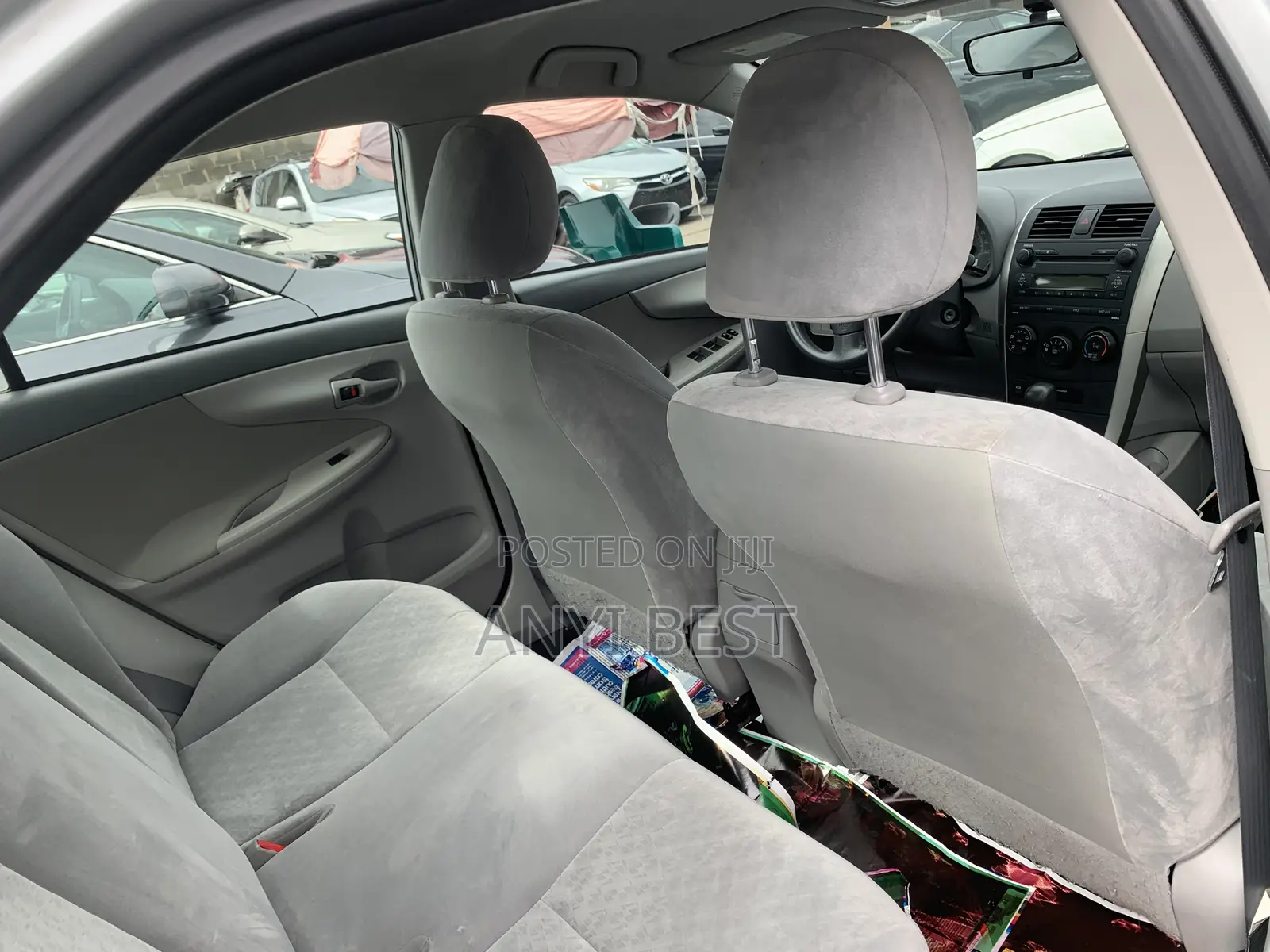 Toyota Corolla 2010 Silver