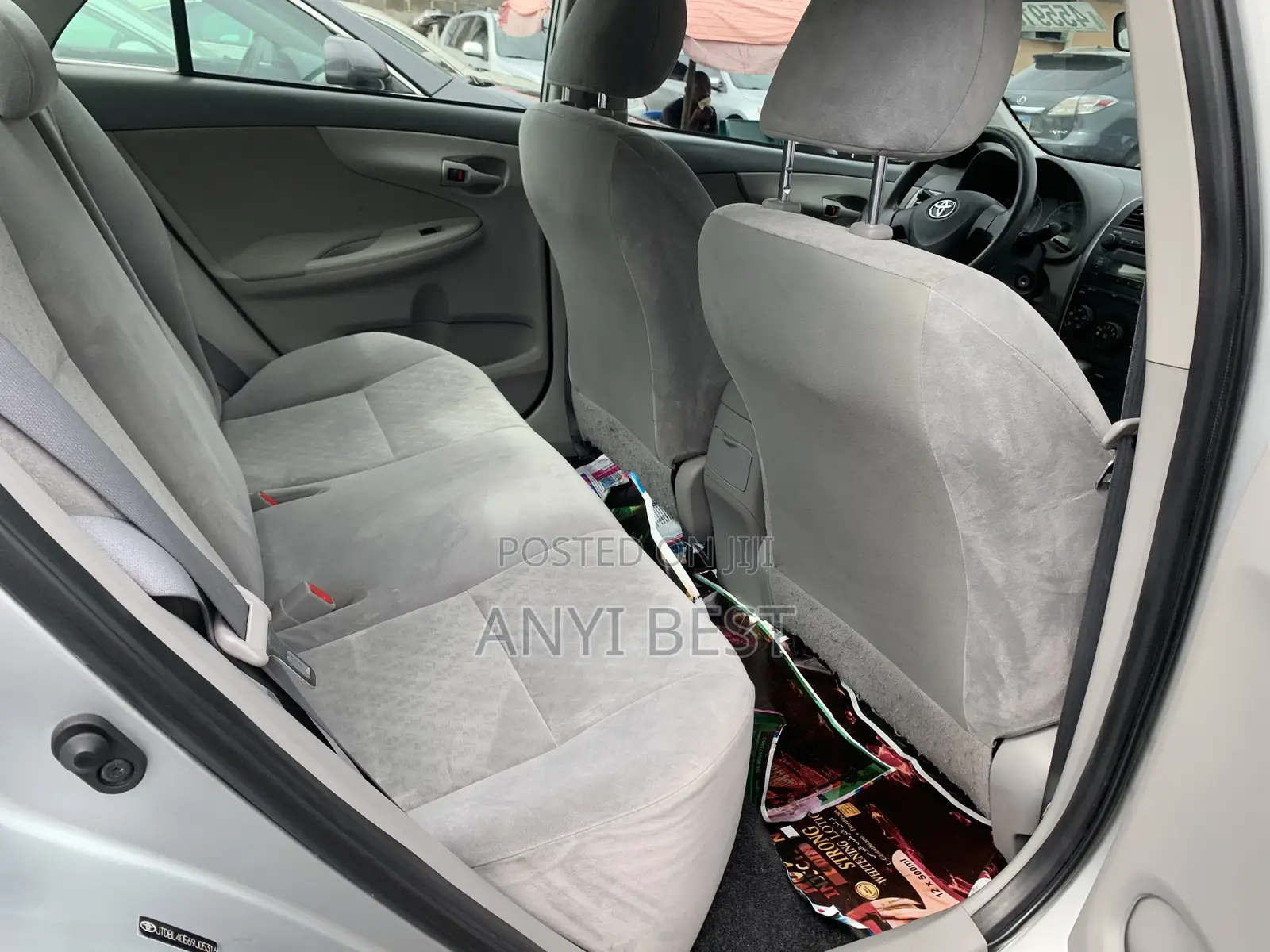 Toyota Corolla 2010 Silver