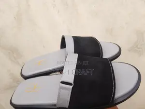 Men's Slide
